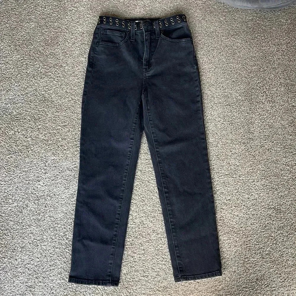 Madewell  | Classic Straight Jeans in Lunar Wash: Grommet Edition - Picture 8 of 15